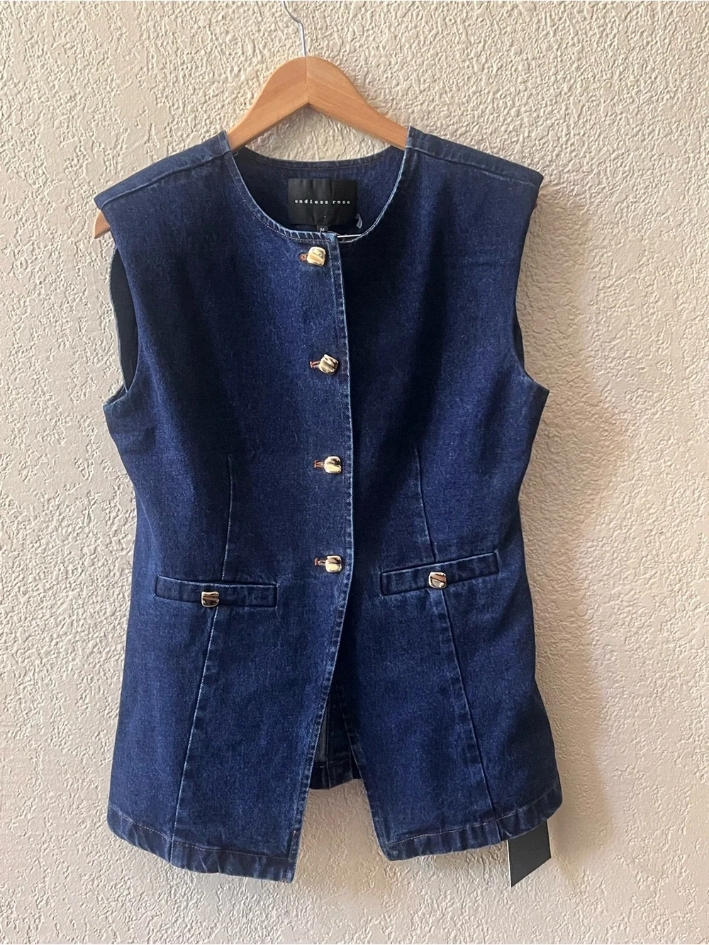 ENDLESS ROSE Button Cutaway Denim Vest Sz Medium‎ Dark Wash Gold Buttons NWT